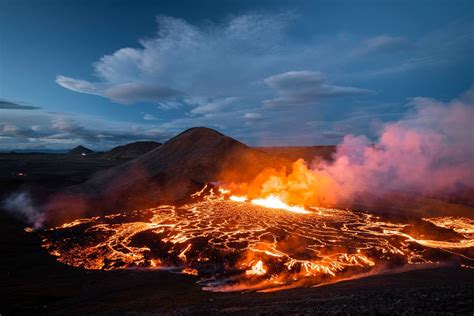 Volcano erupts in southwestern Iceland, spewing magma in spectacular show of Earth’s power